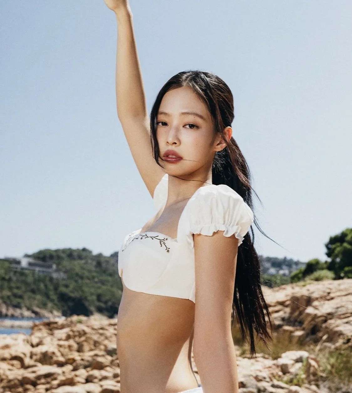 Hinh anh Ngôn ngữ trang phục và bản ngã đa chiều của Jennie 2