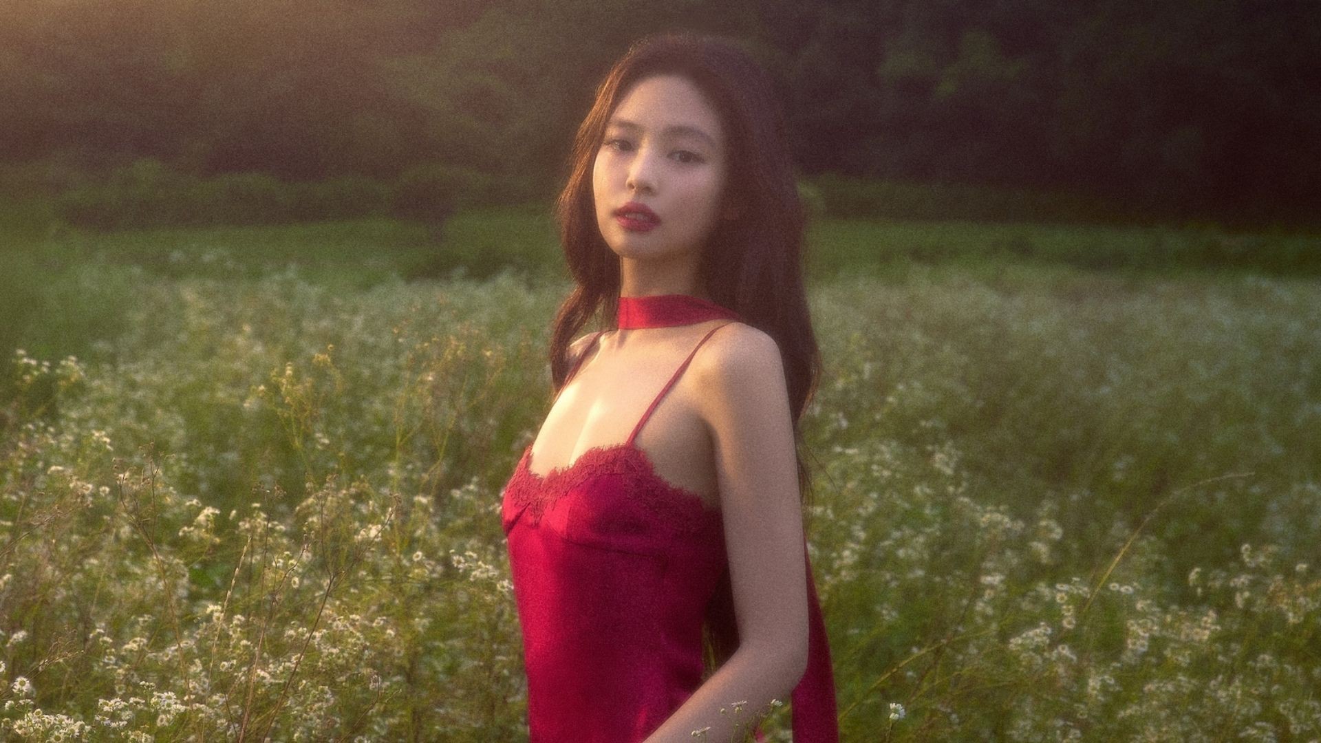 Hinh anh Ngôn ngữ trang phục và bản ngã đa chiều của Jennie 11