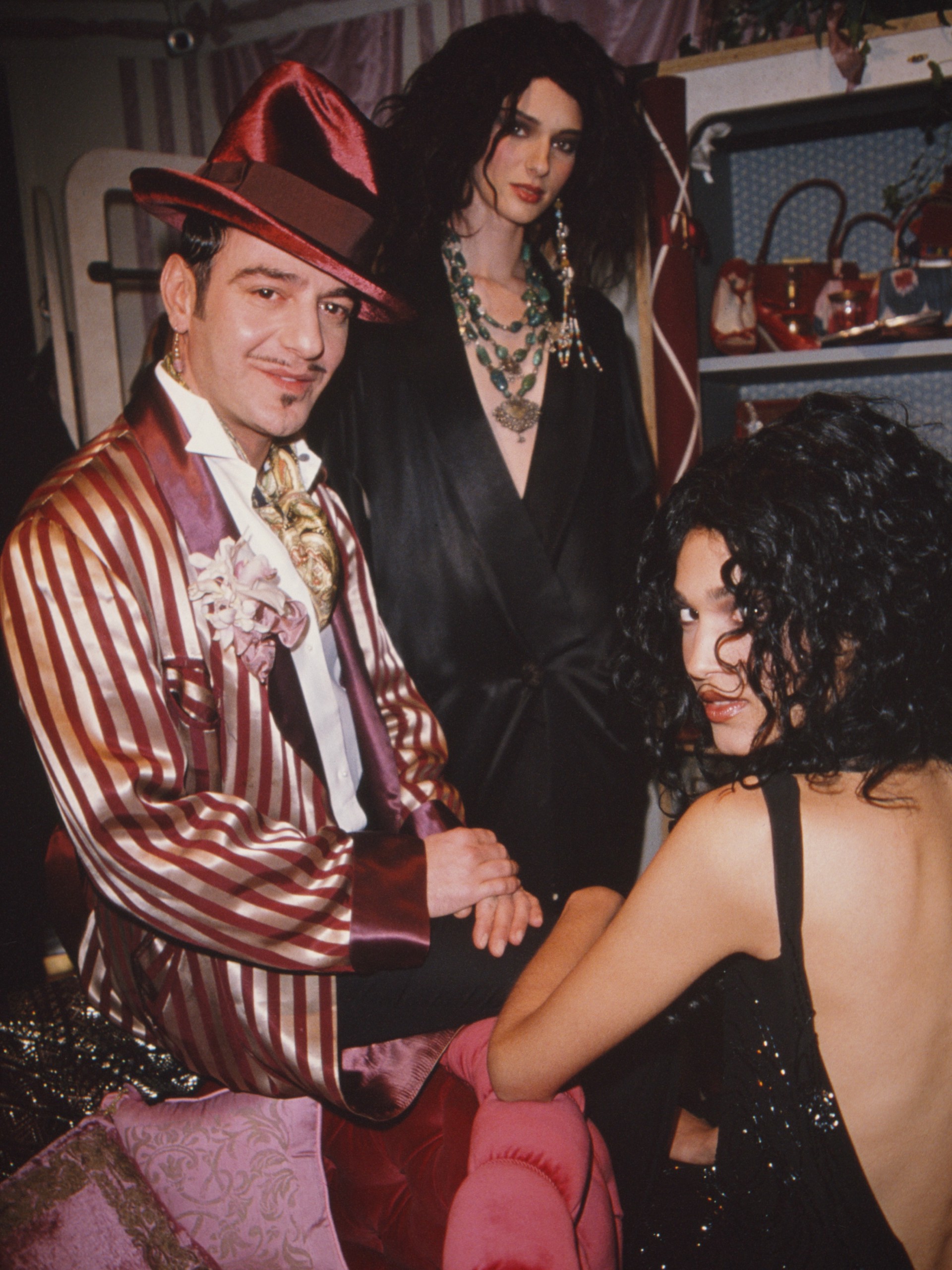 Hinh anh Met Gala 2027 tôn vinh thiên tài tai tiếng John Galliano 1
