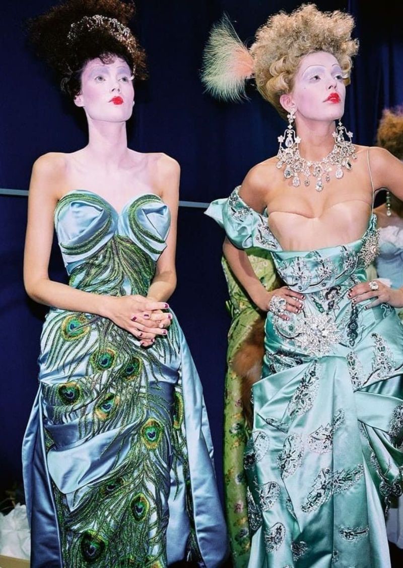 Hinh anh Met Gala 2027 tôn vinh thiên tài tai tiếng John Galliano 12