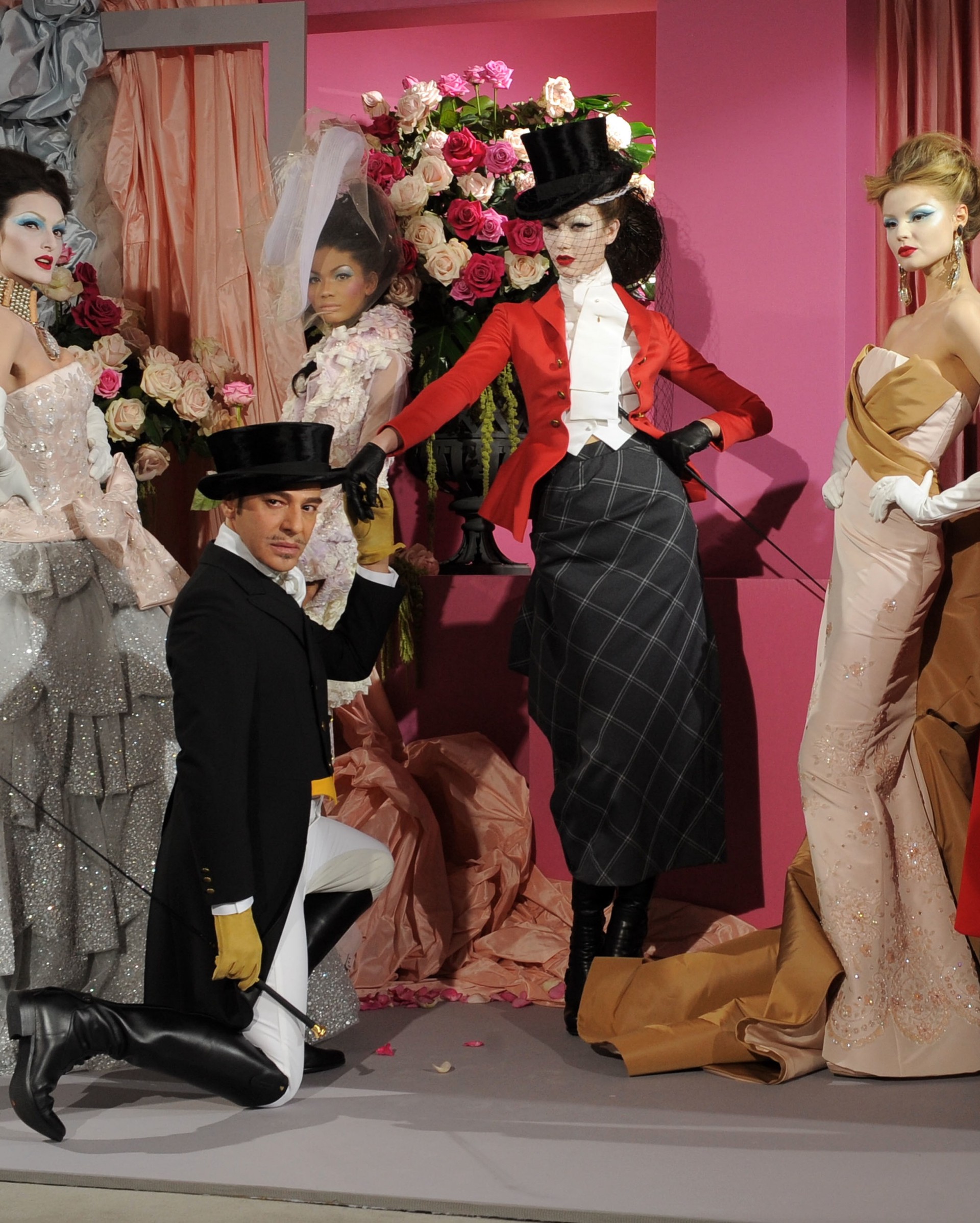 Hinh anh Met Gala 2027 tôn vinh thiên tài tai tiếng John Galliano 7