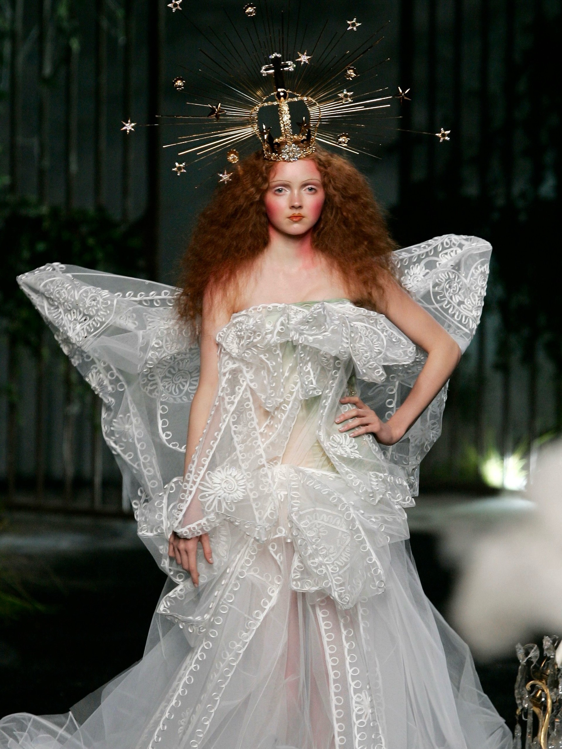 Hinh anh The Met hủy kế hoạch triển lãm hồi tưởng về John Galliano 4