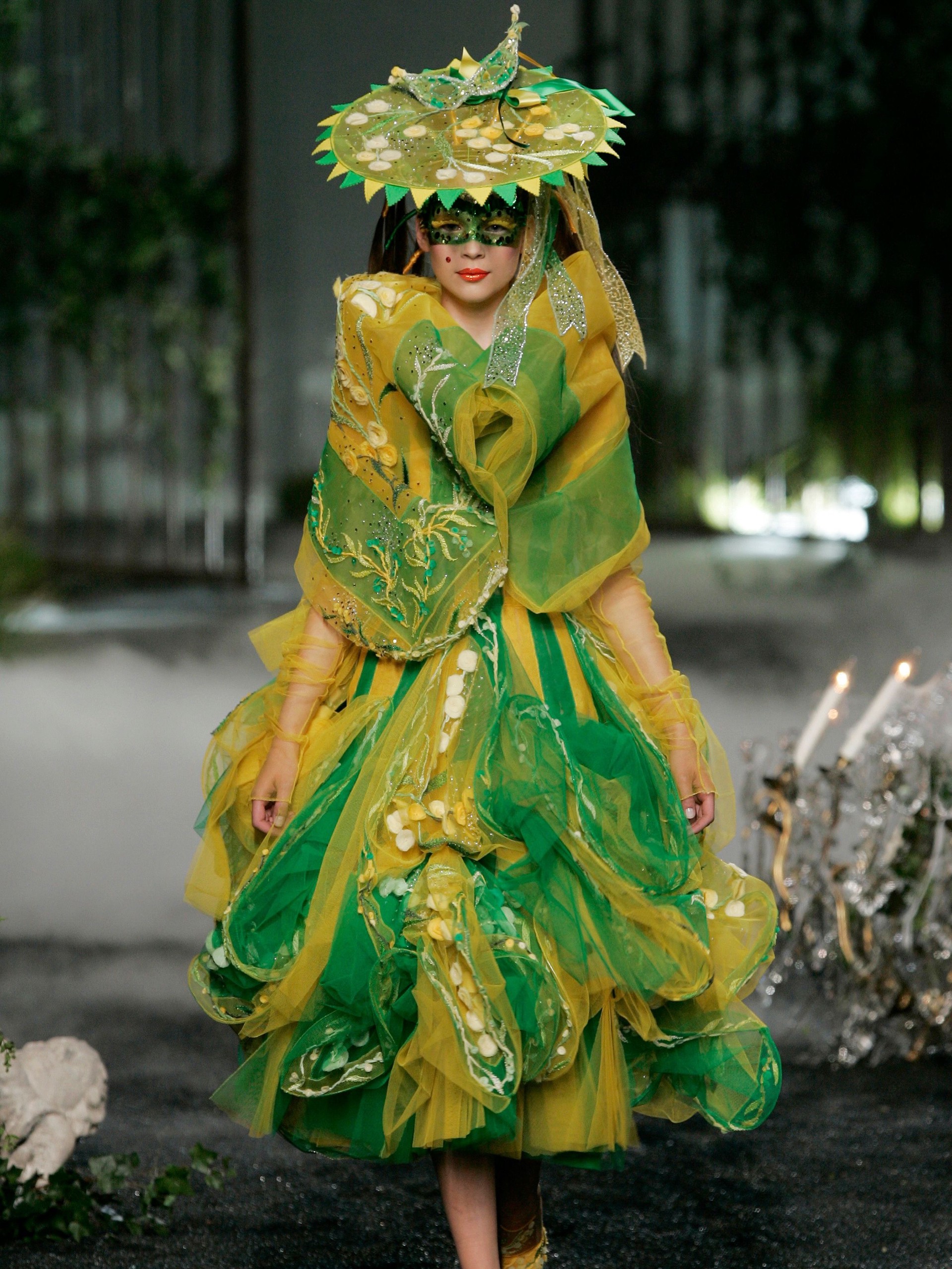 Hinh anh The Met hủy kế hoạch triển lãm hồi tưởng về John Galliano 5