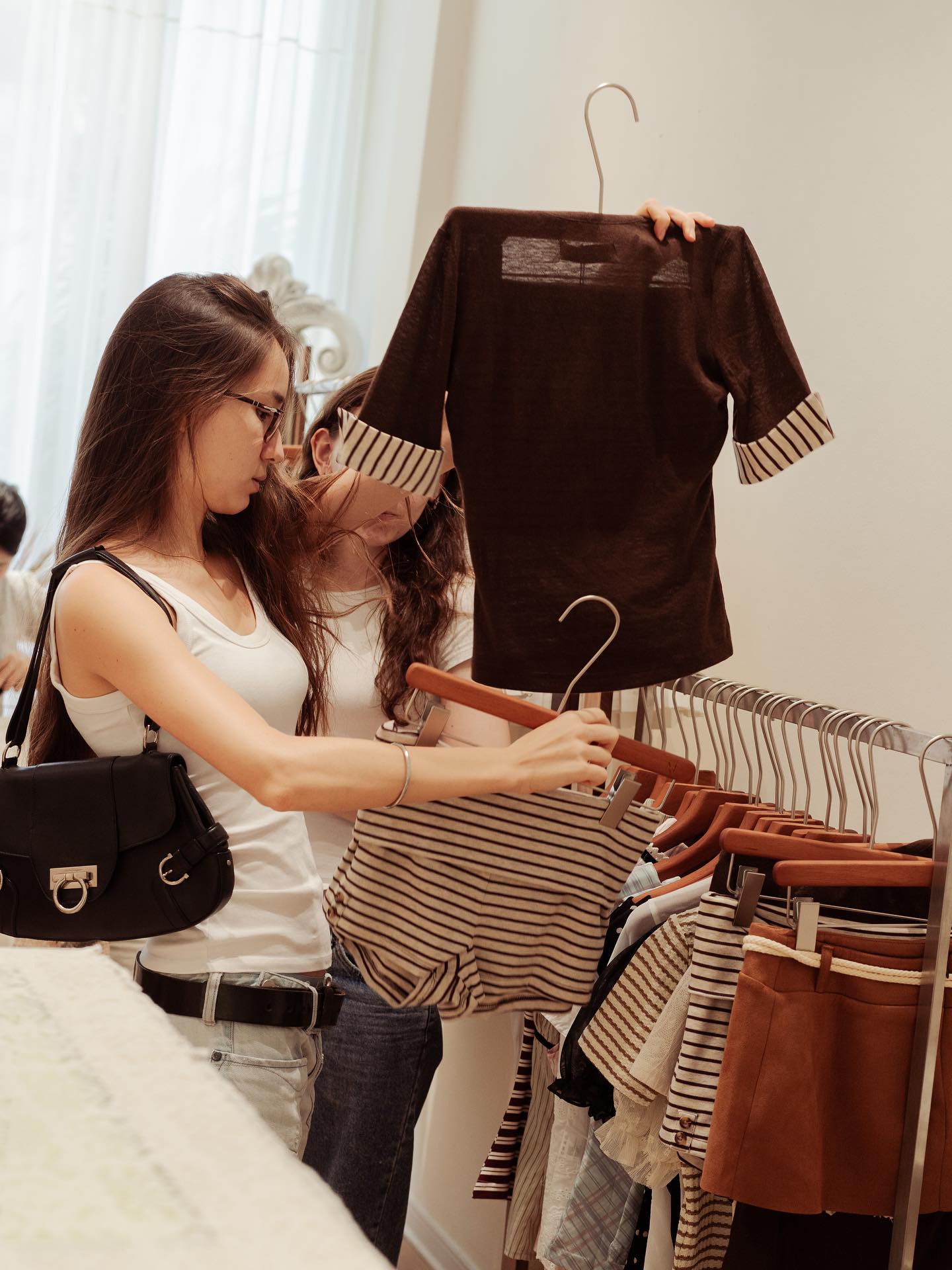 Hinh anh Khi mua hàng online đã quá dễ, cửa hàng offline còn lại gì? 3