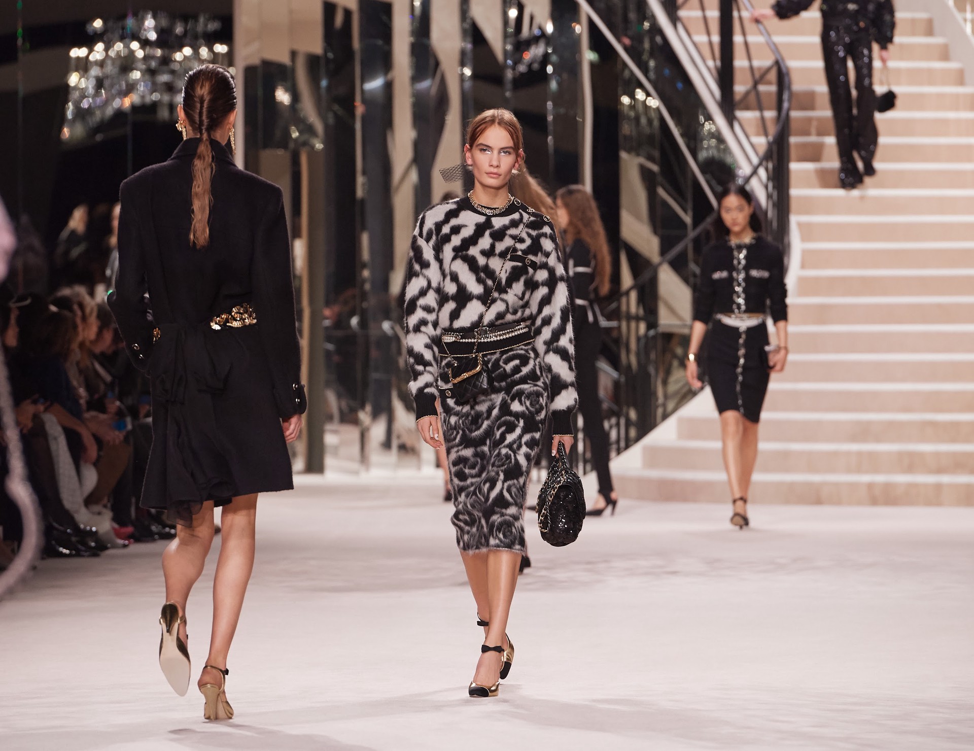 Hinh anh Theo chân Coco Chanel trở về căn hộ phố Rue Cambon   27