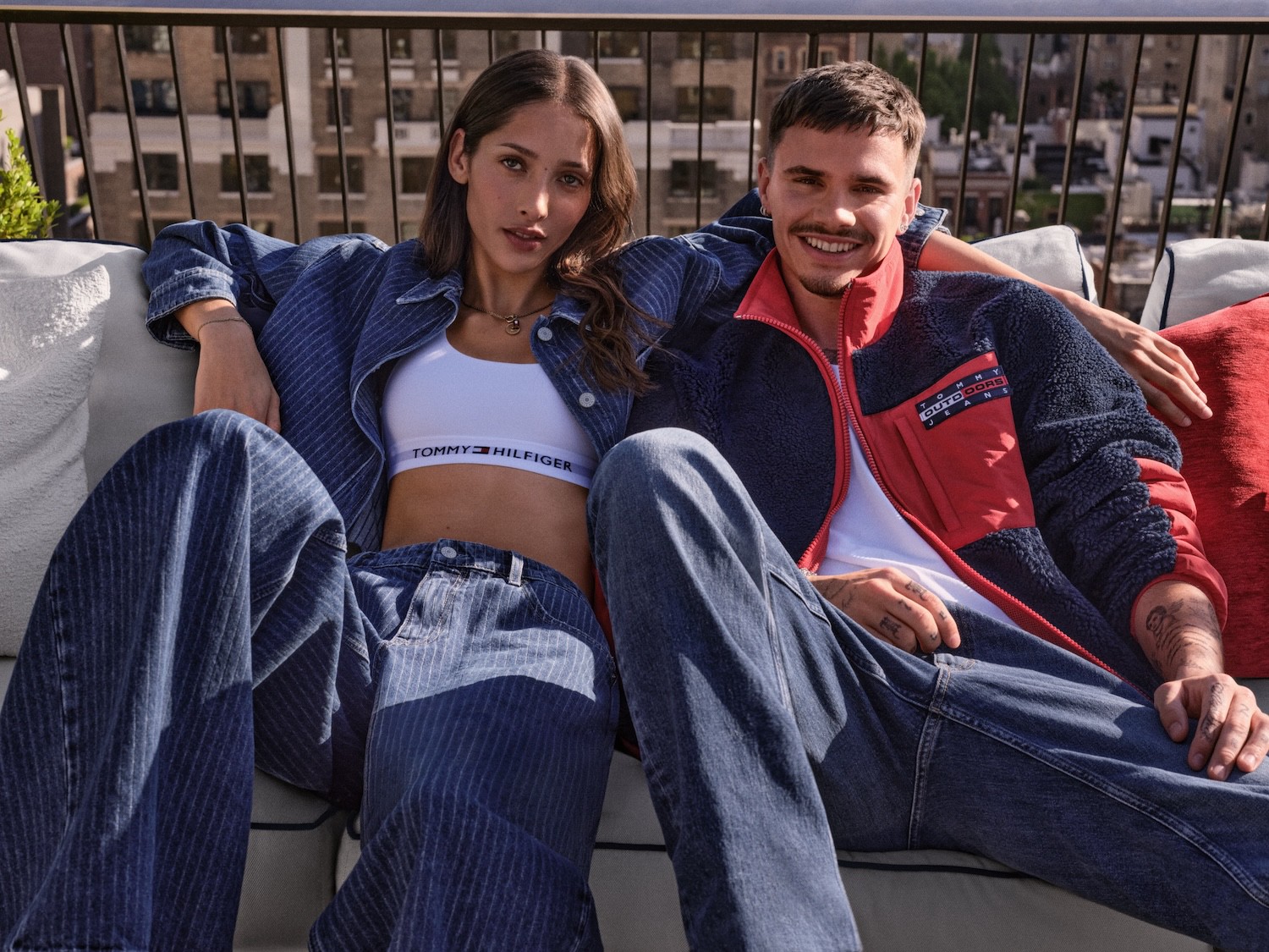 Hinh anh Bước vào vũ trụ denim của TOMMY HILFIGER cùng Romeo Beckham 1