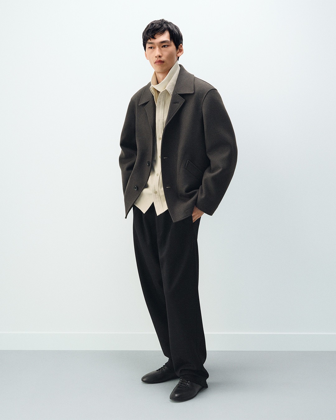 Hinh anh Chương cuối của Christophe Lemaire và Sarah-Linh Tran tại UNIQLO U 6