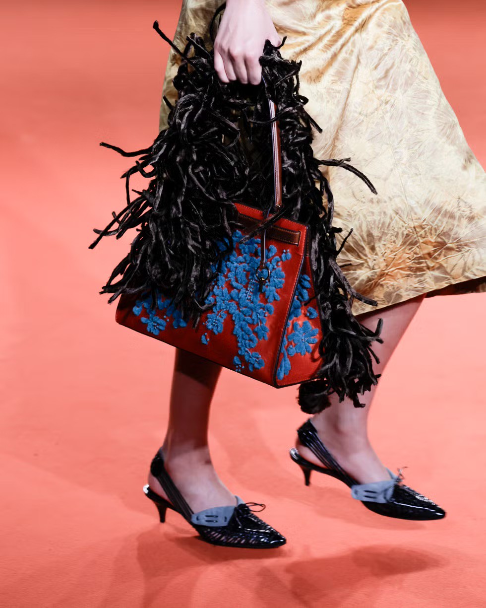 Hinh anh Xu hướng Phụ kiện NYFW Xuân Hè 2027: Lời khai từ với chủ nghĩa tối giản 14