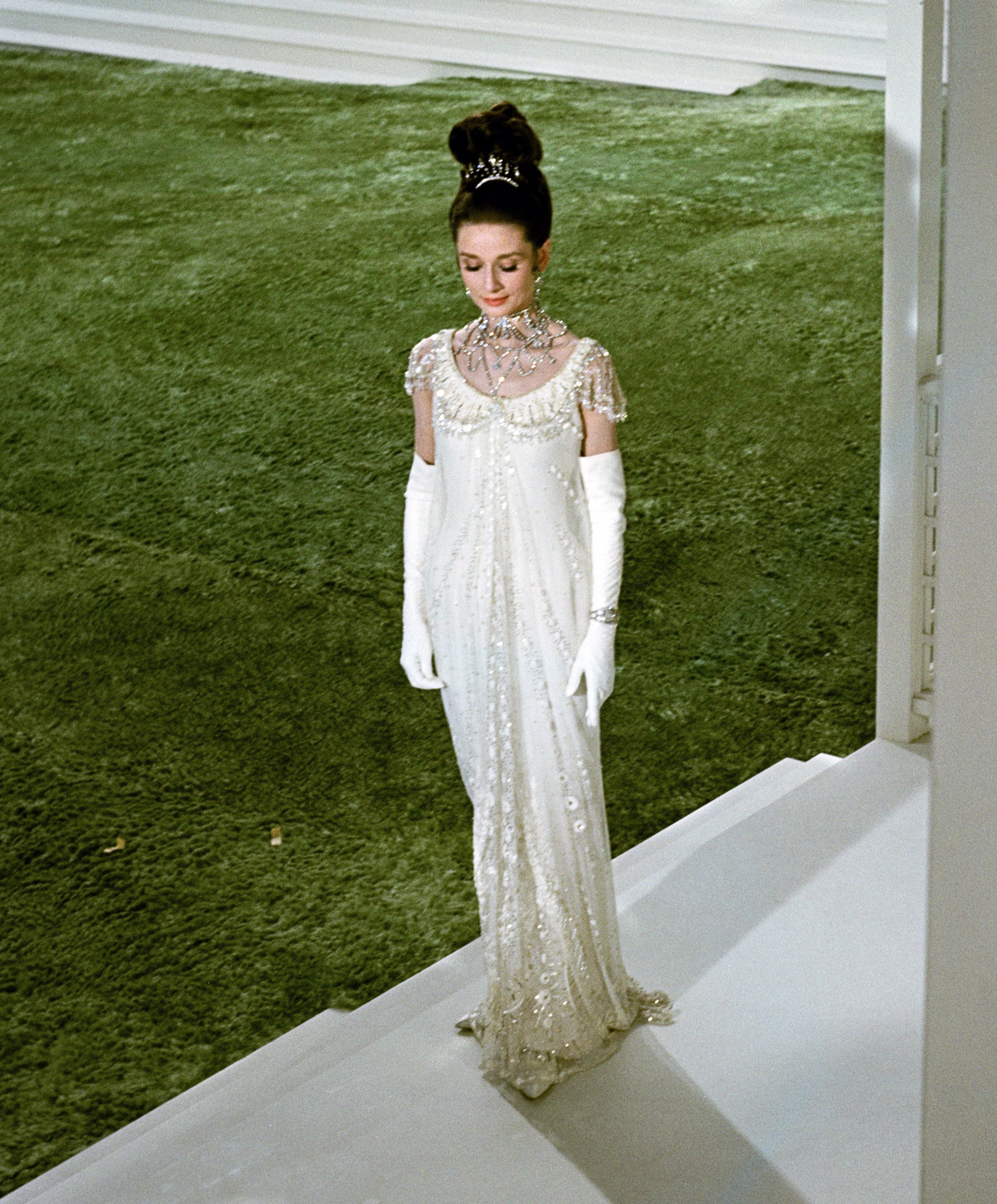 Hinh anh 4 lần Audrey Hepburn diện váy cưới và dạ hội làm nên “huyền thoại” 10