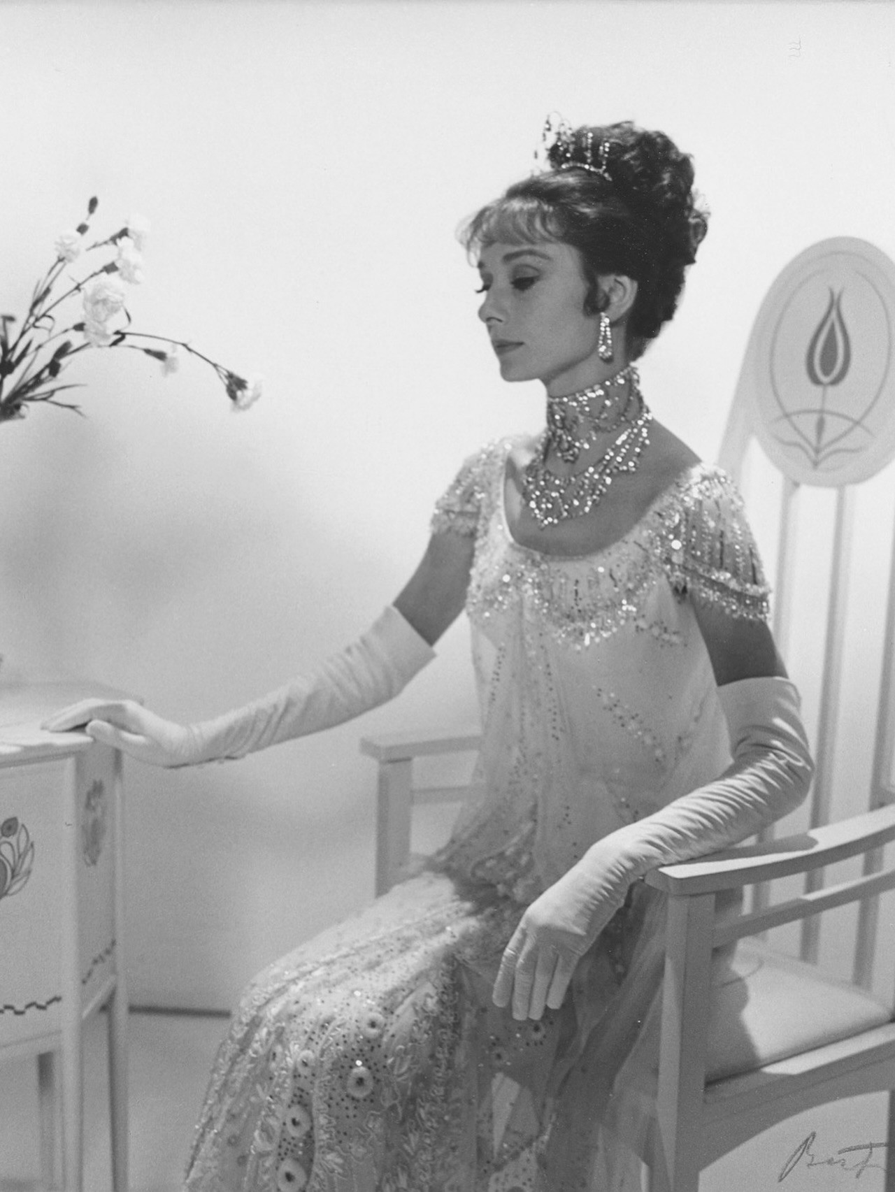 Hinh anh 4 lần Audrey Hepburn diện váy cưới và dạ hội làm nên “huyền thoại” 13