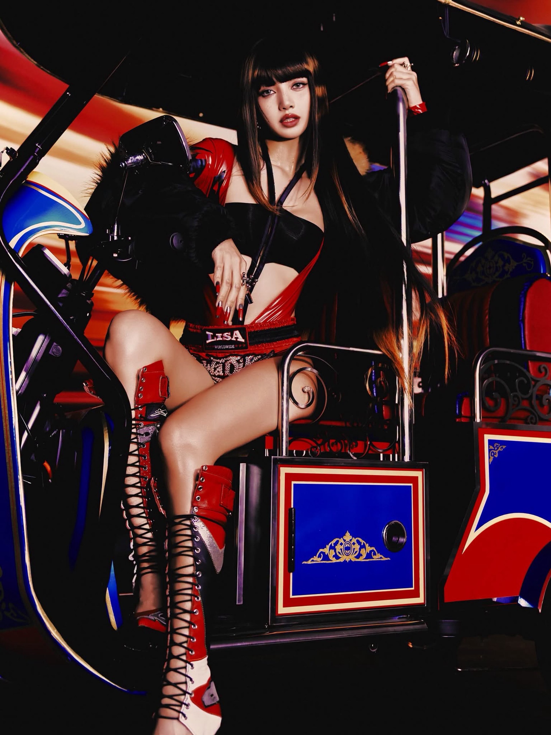 Hinh anh Bức tranh thời trang đa màu của BLACKPINK trong loạt MV cá nhân 8