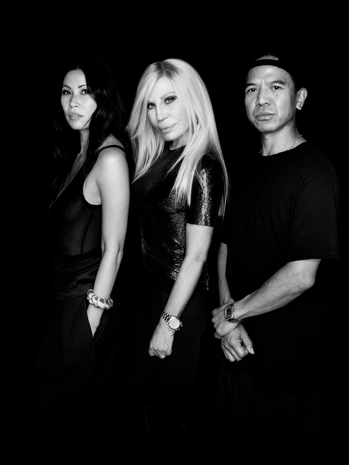 Hinh anh Hậu chia tay Versace, Donatella bắt tay với đế chế bán lẻ Revolve 1