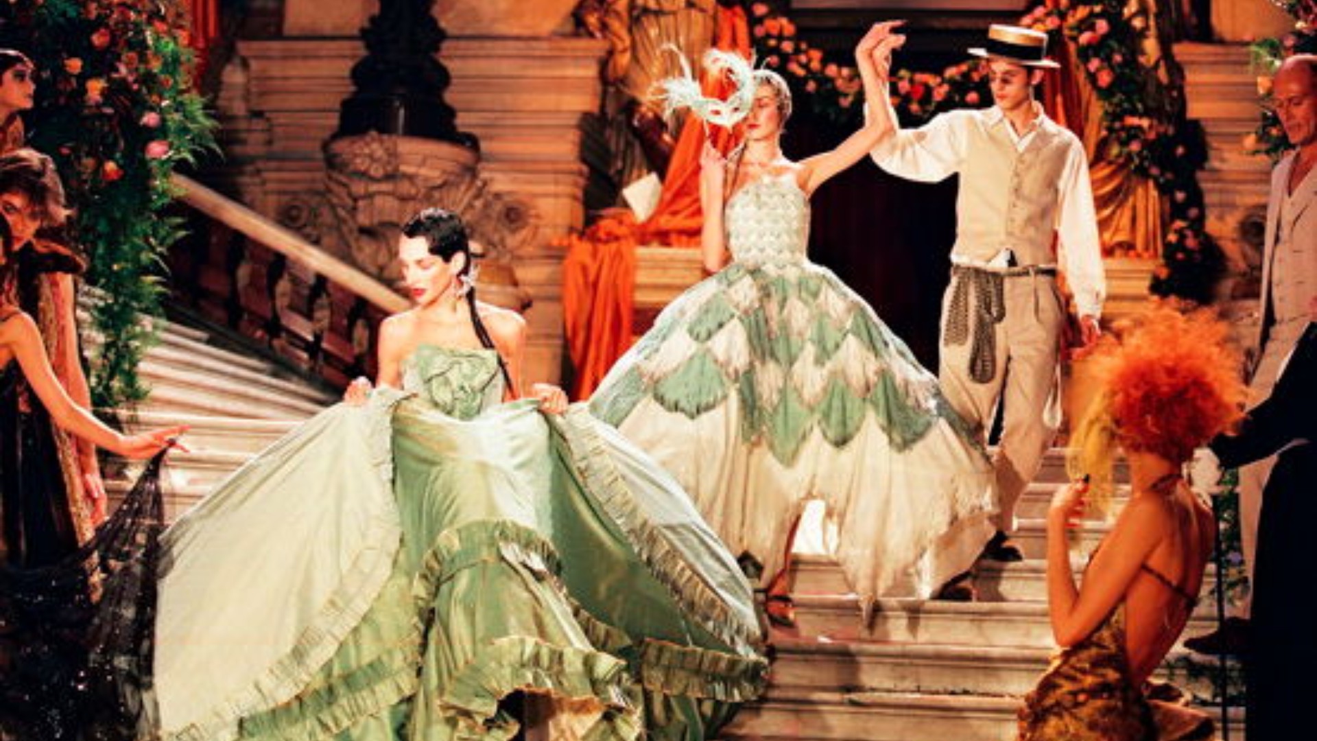Hinh anh Trước khi cánh cửa Met khép lại, “đứa trẻ hư” John Galliano đã thắp sáng tàn tích Haute Couture 17