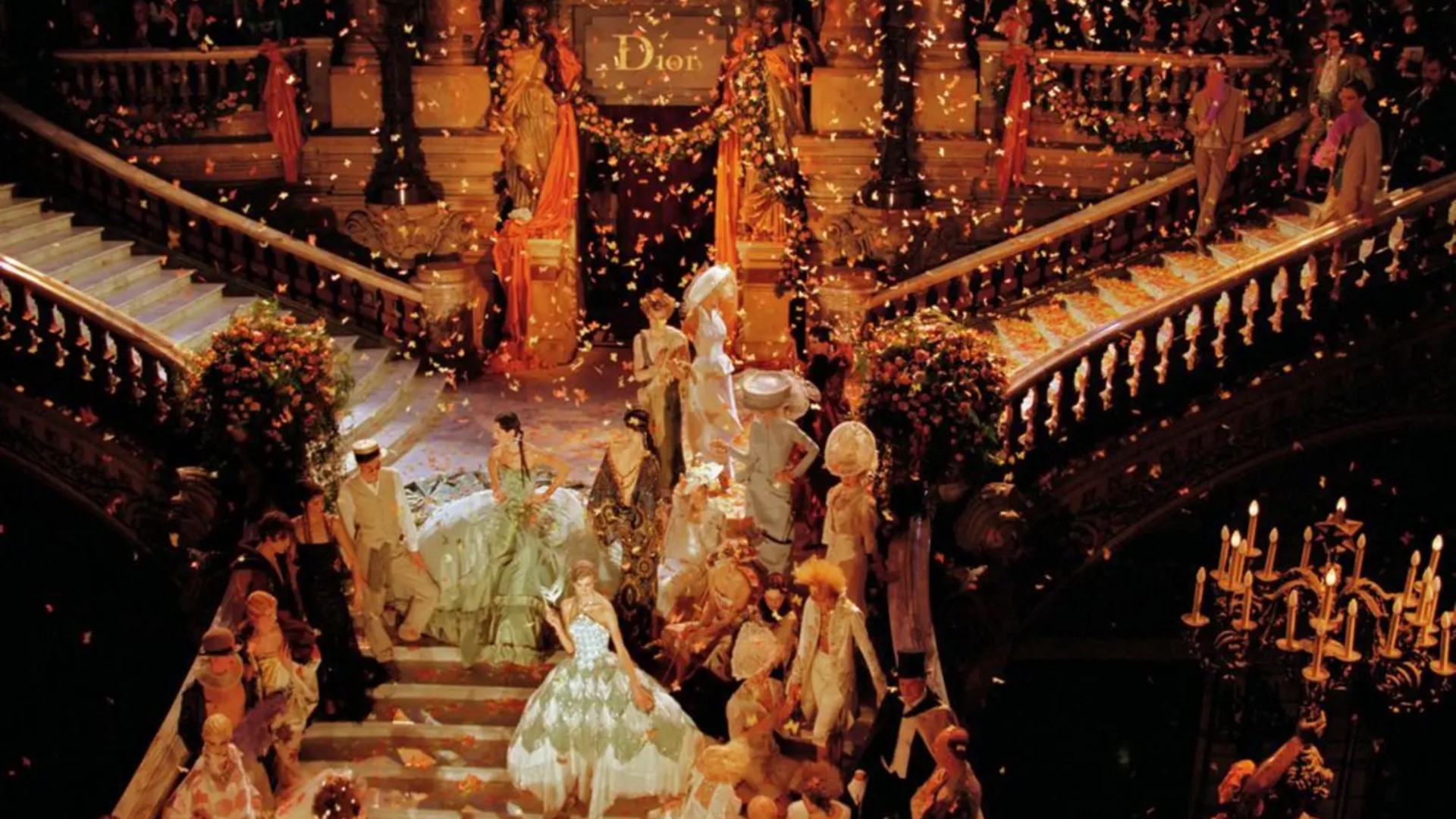 Hinh anh Trước khi cánh cửa Met khép lại, “đứa trẻ hư” John Galliano đã thắp sáng tàn tích Haute Couture 16