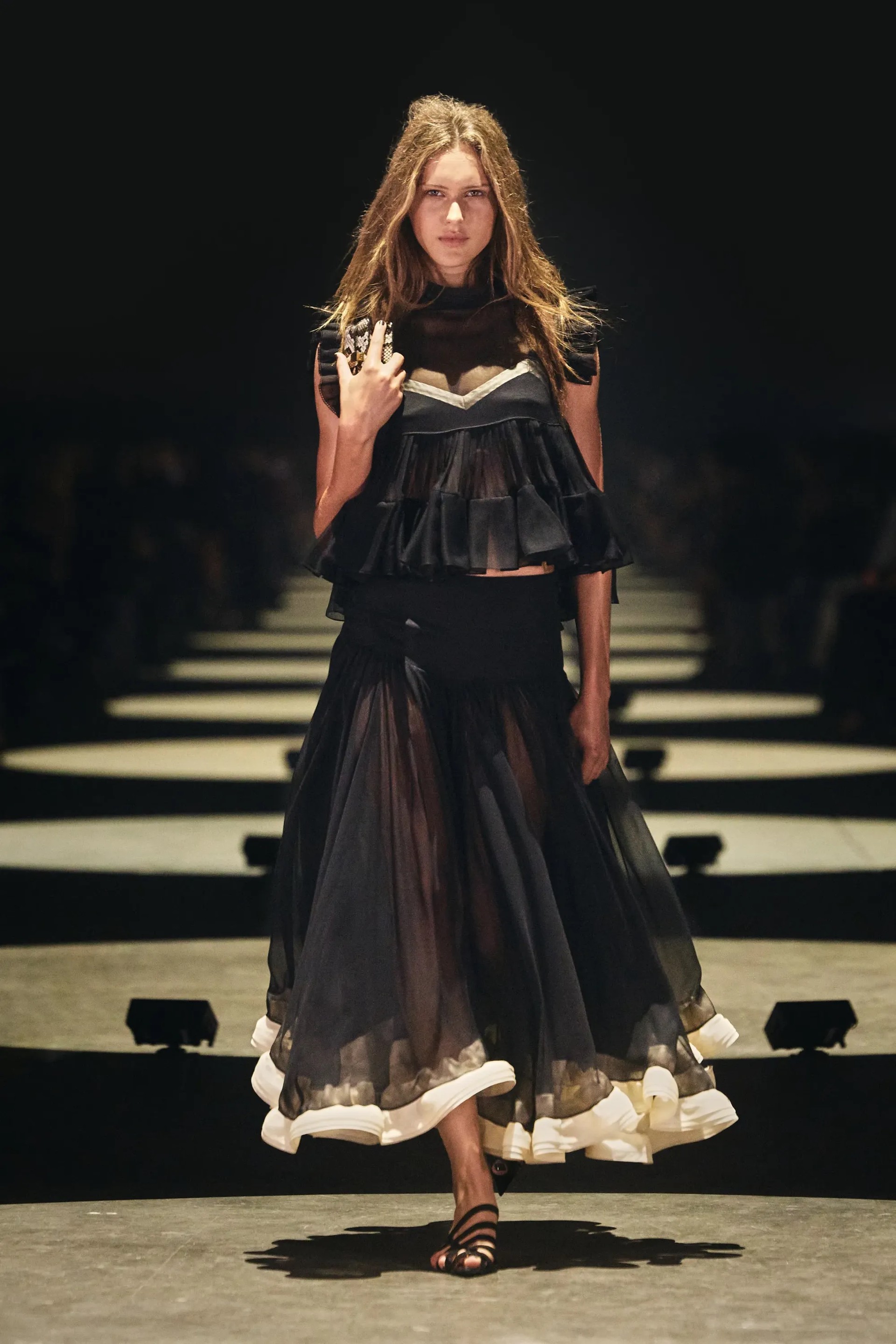 Hinh anh 5 làn sóng định hình New York Fashion Week SS27 18
