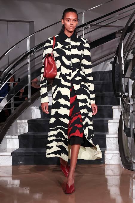 Hinh anh 5 làn sóng định hình New York Fashion Week SS27 2