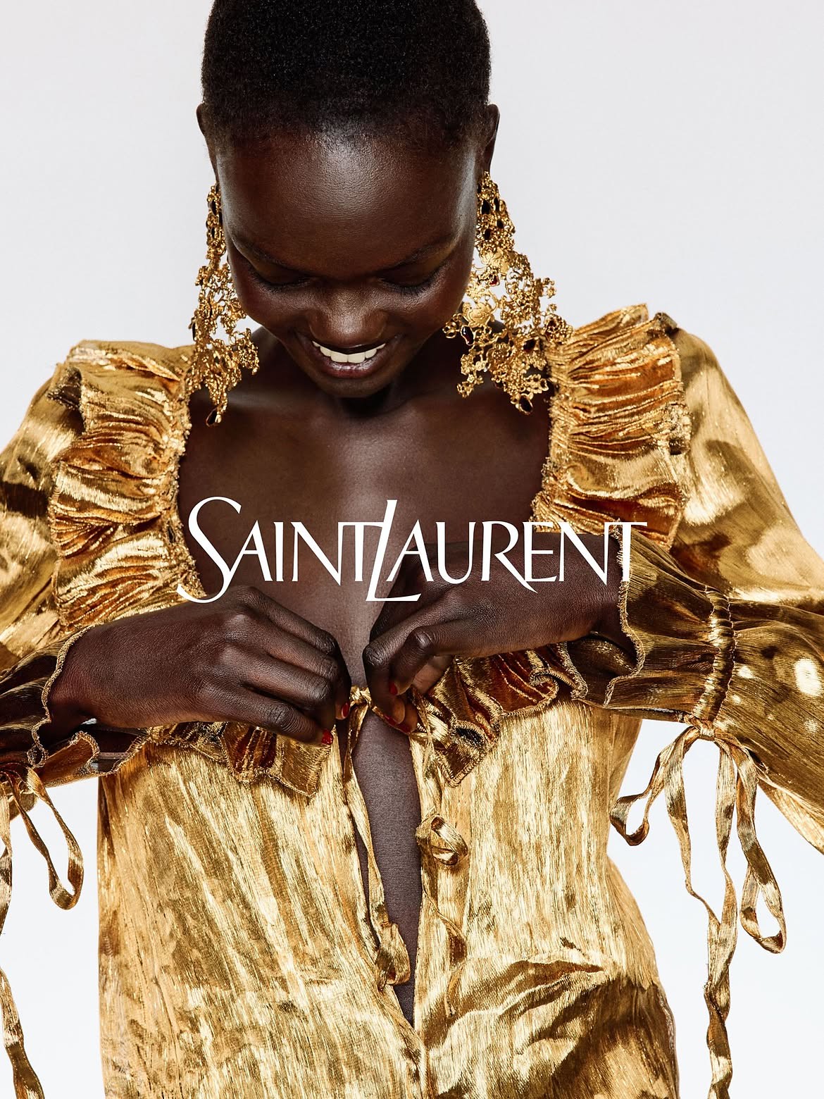 Hinh anh Saint Laurent Xuân Hè 2027: Bóng hình hoàng kim 6