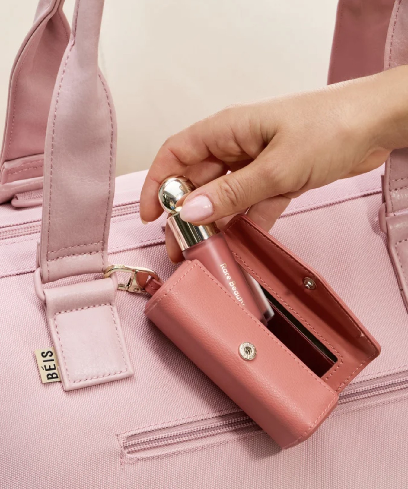 Hinh anh Thâu tóm BÉIS: Nước cờ bẻ gãy lời nguyền "mười năm một chiếc vali" của Samsonite 7