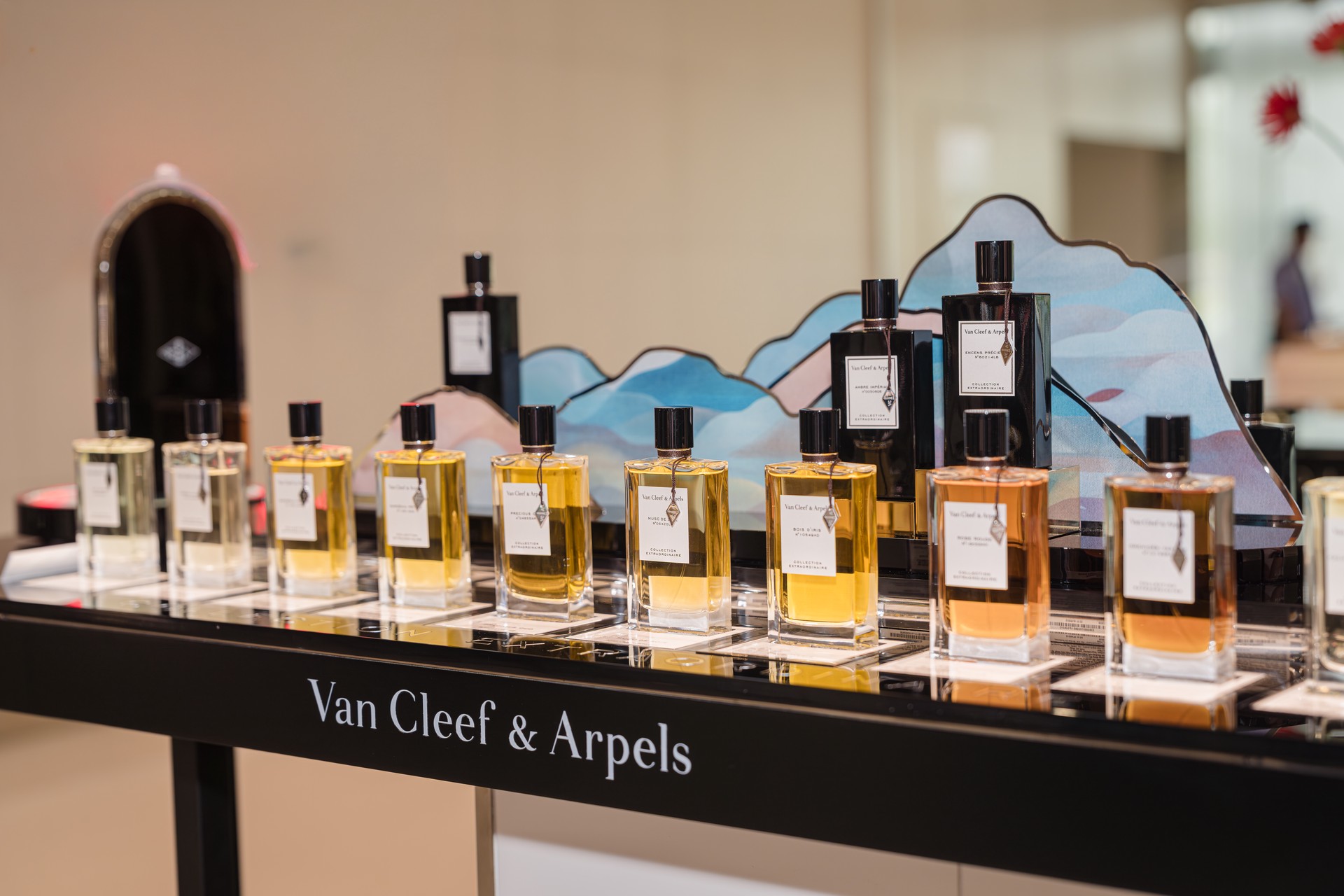 Hinh anh Van Cleef & Arpels mở cánh cửa Haute Parfumerie tại TP.HCM 3
