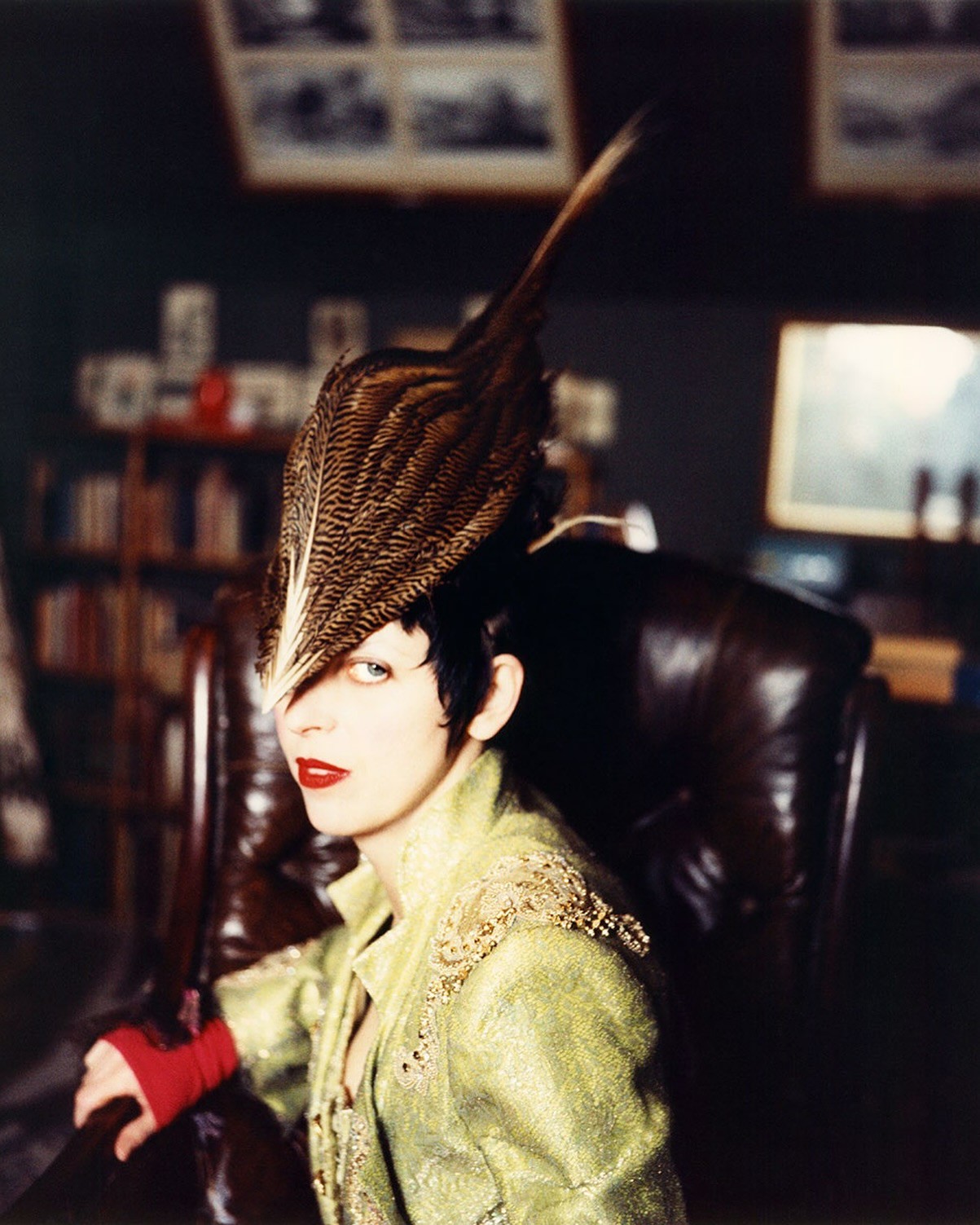 Hinh anh Alexander McQueen và Isabella Blow: Một mối duyên, những đường may dang dở 10