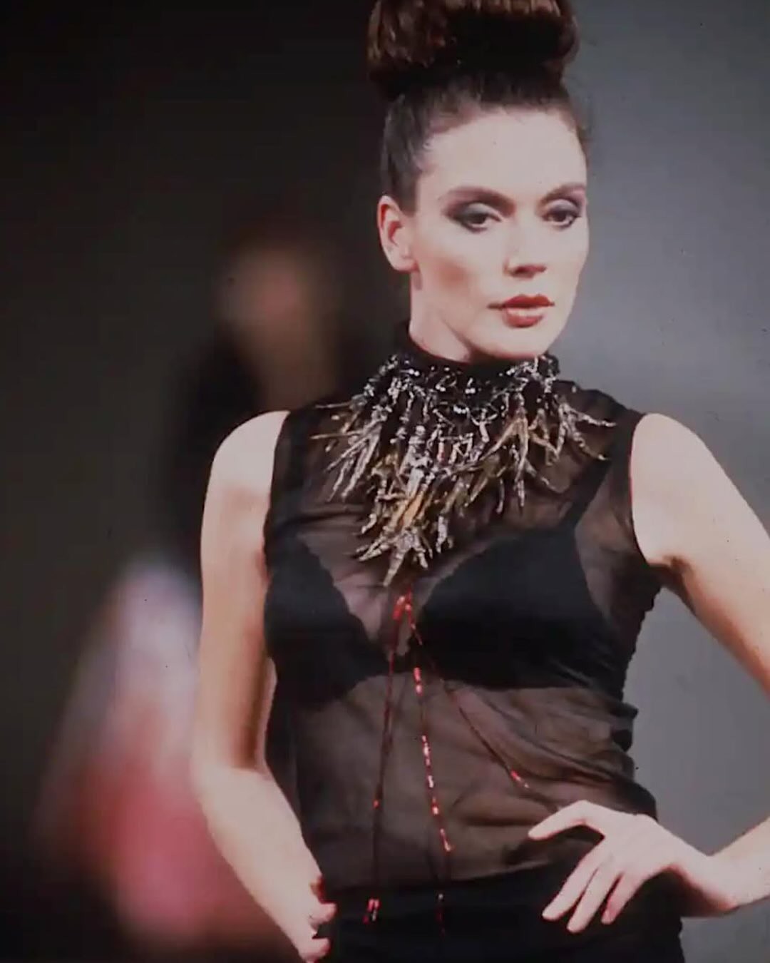 Hinh anh Alexander McQueen và Isabella Blow: Một mối duyên, những đường may dang dở 3