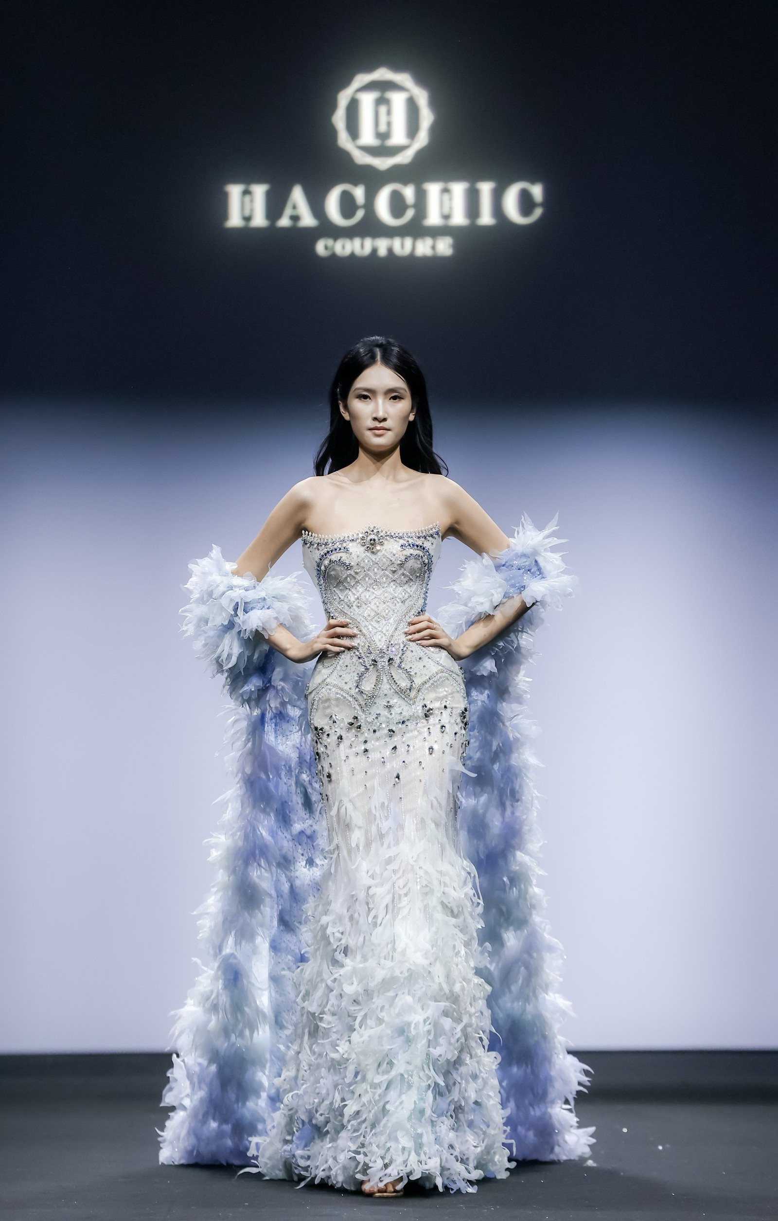 Hinh anh Khu vườn Hacchic Couture tại Shanghai Fashion Week 2
