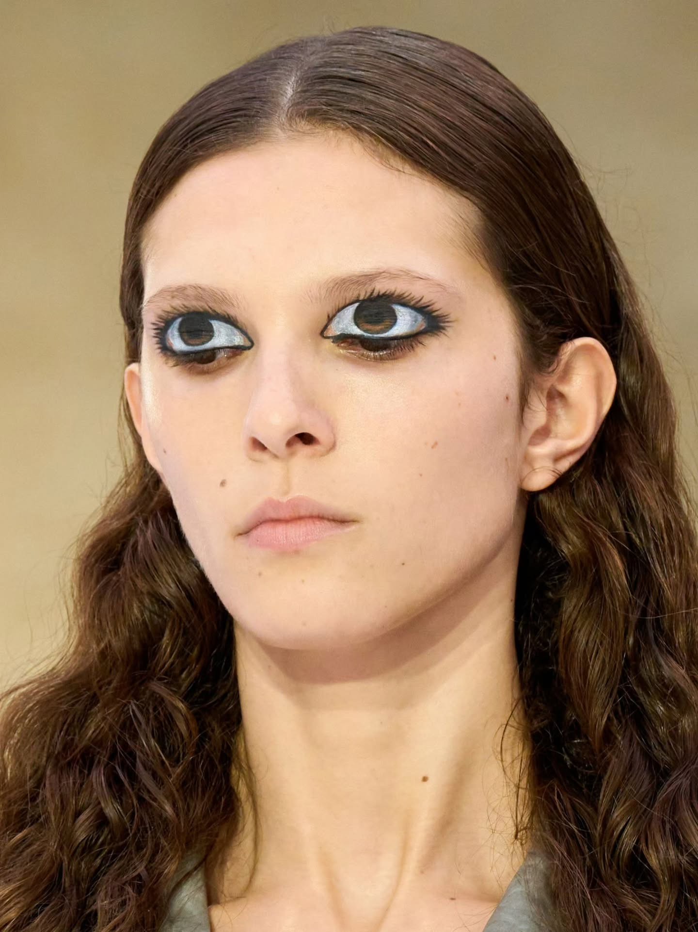 Hinh anh Paris Fashion Week: Những thế giới khác lạ trên sàn diễn thời trang 33
