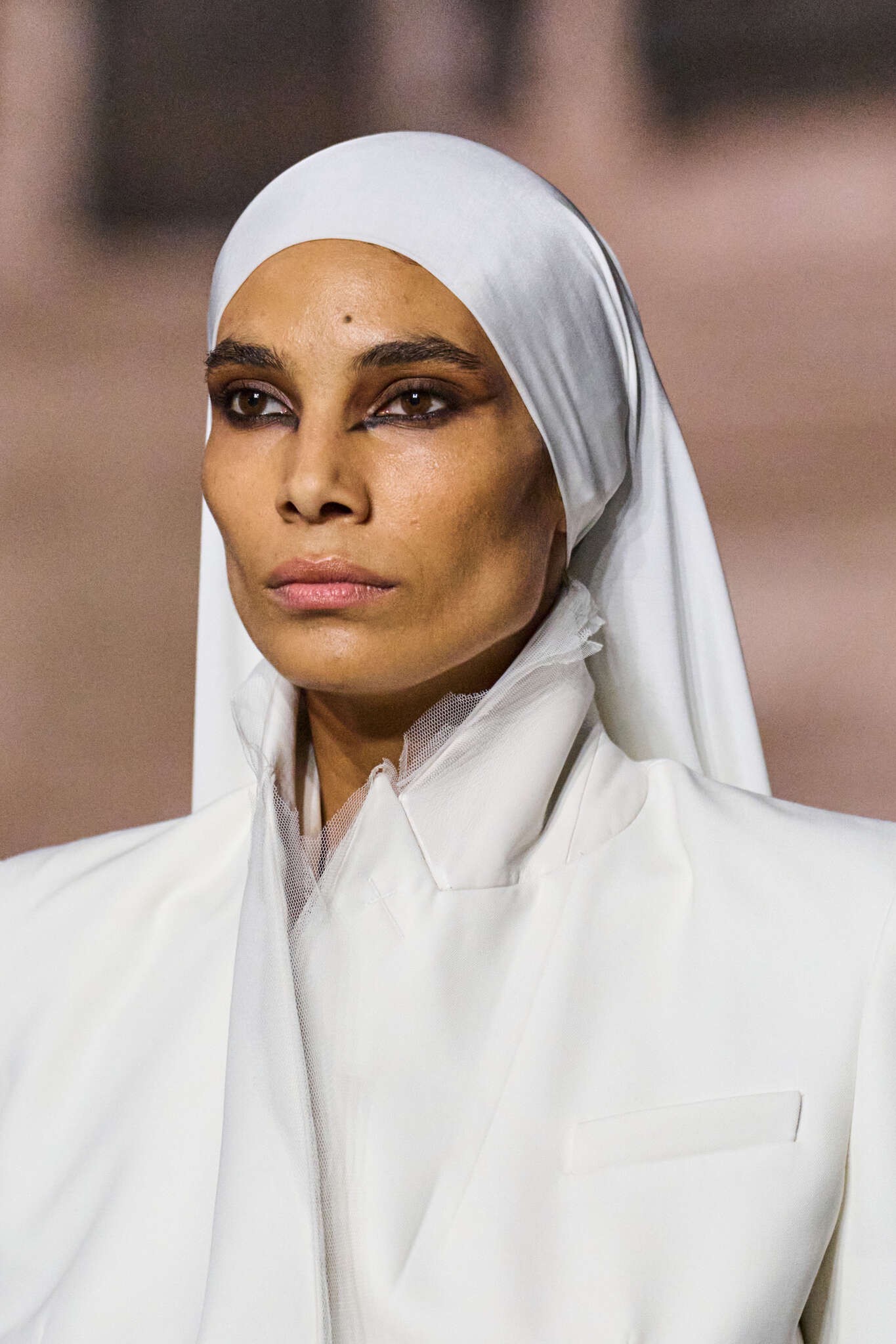 Hinh anh Paris Fashion Week: Những thế giới khác lạ trên sàn diễn thời trang 19