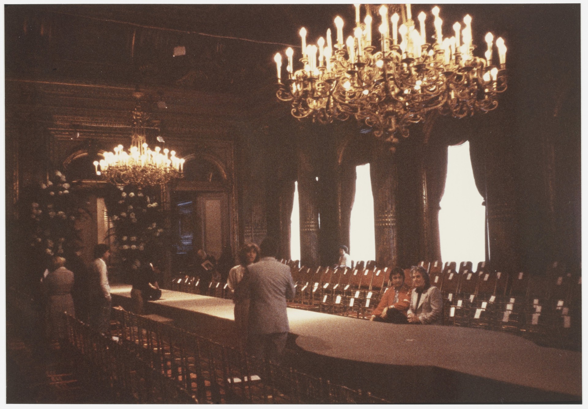 Hinh anh Sàn diễn Paris Fashion Week - Nơi bắt đầu kể câu chuyện thời trang 8
