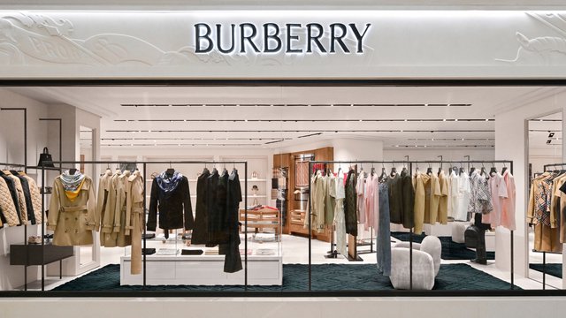 Burberry Tràng Tiền Plaza: Dấu ấn kiến trúc London giữa lòng Hà Nội