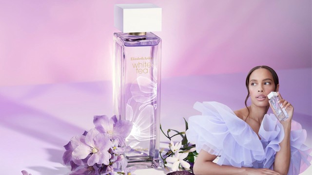 Tử đinh hương thức giấc trong khu vườn của Elizabeth Arden