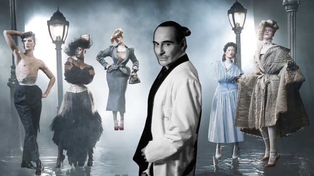 Trước khi cánh cửa Met khép lại, “đứa trẻ hư” John Galliano đã thắp sáng tàn tích Haute Couture