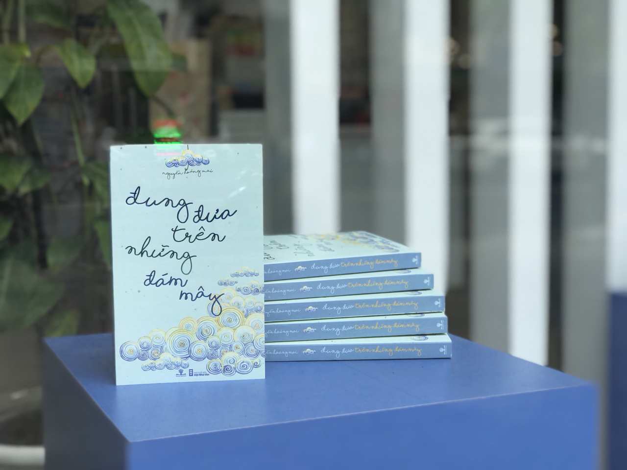 Tác giả trẻ Nguyễn Hoàng Mai:  Sự liêu xiêu của tuổi trẻ luôn có nhịp điệu riêng