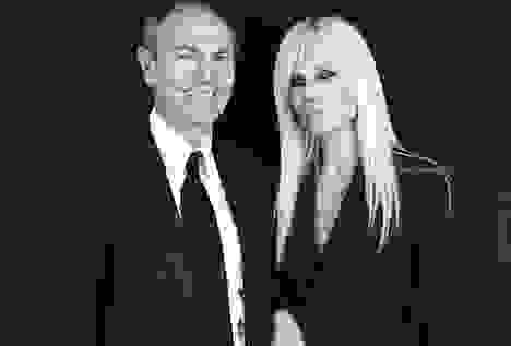 Donatella Versace: "Tôi mang trở lại cái gọi là nghệ thuật bị lãng quên"
