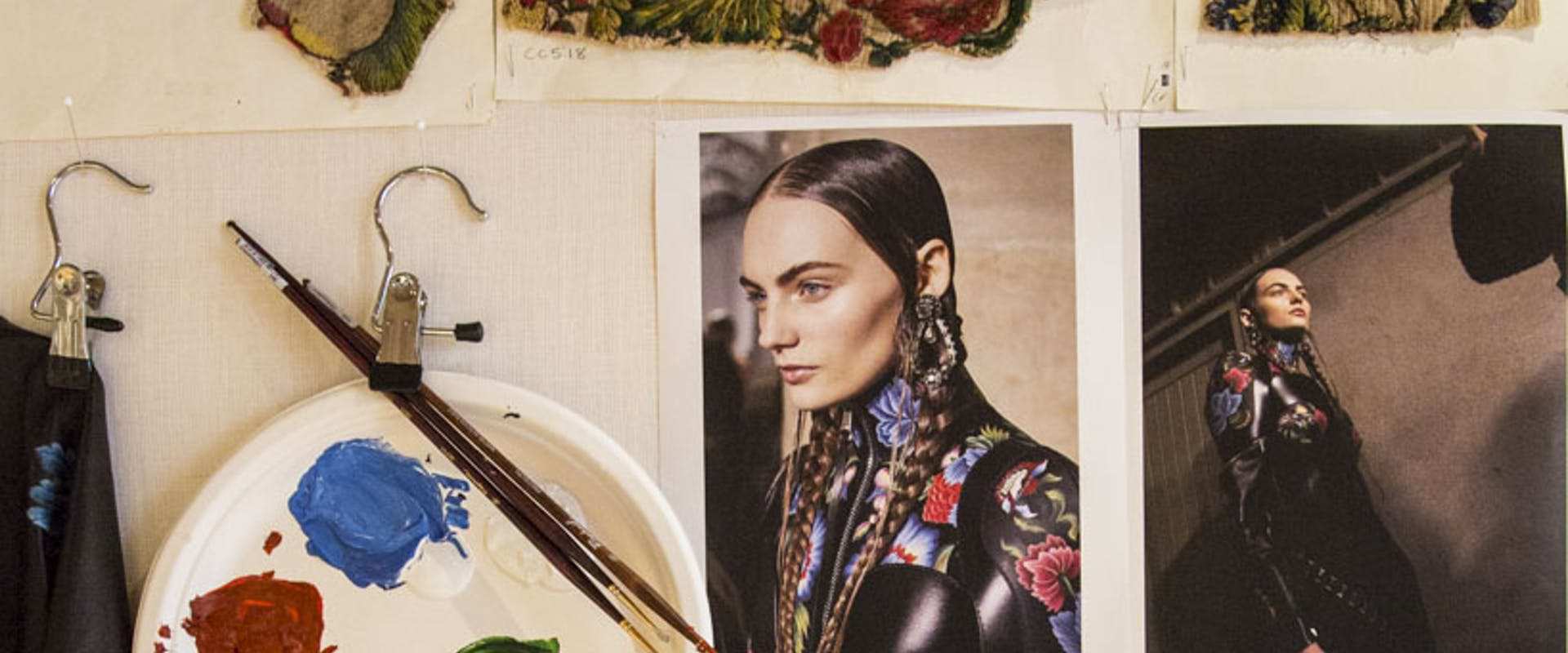 Alexander McQueen thiết kế góc học tập dành riêng cho sinh viên trong Flagship store London