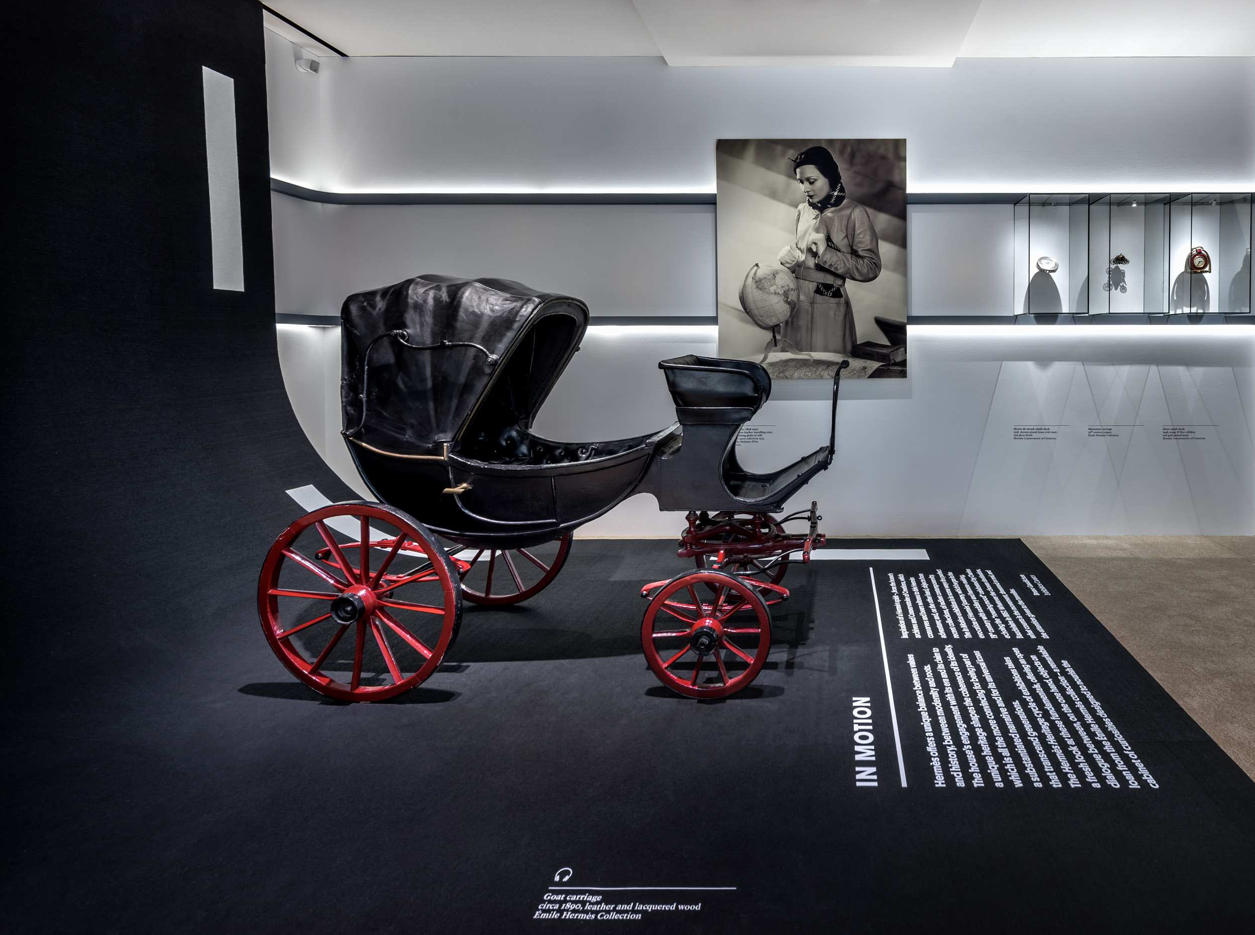 Triển lãm "Hermès Heritage - In Motion" tại Văn Miếu Quốc Tử Giám