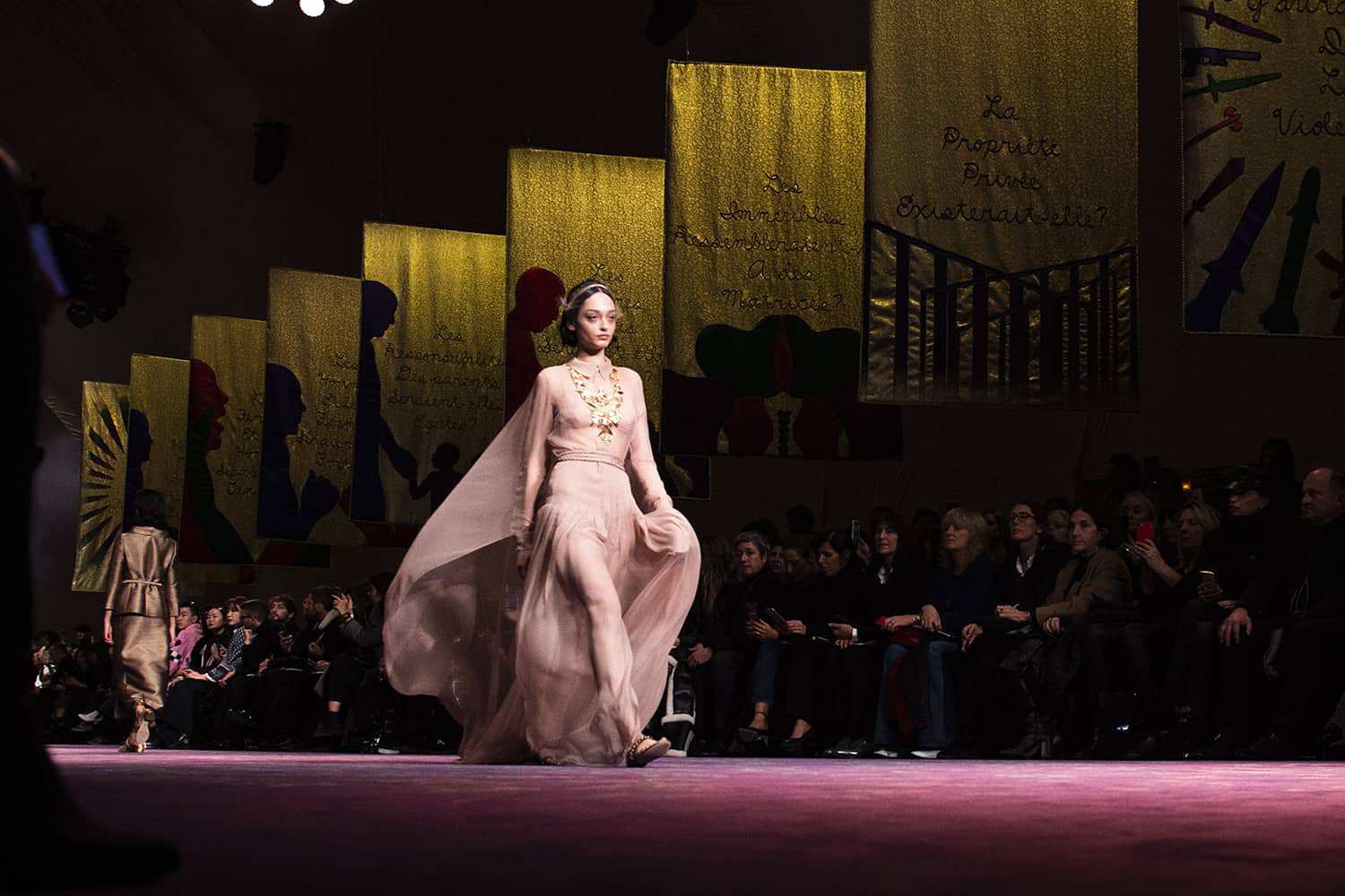 Dior giới thiệu triển lãm The Female Divine hợp tác cùng nhà hoạt động nữ quyền Judy Chicago