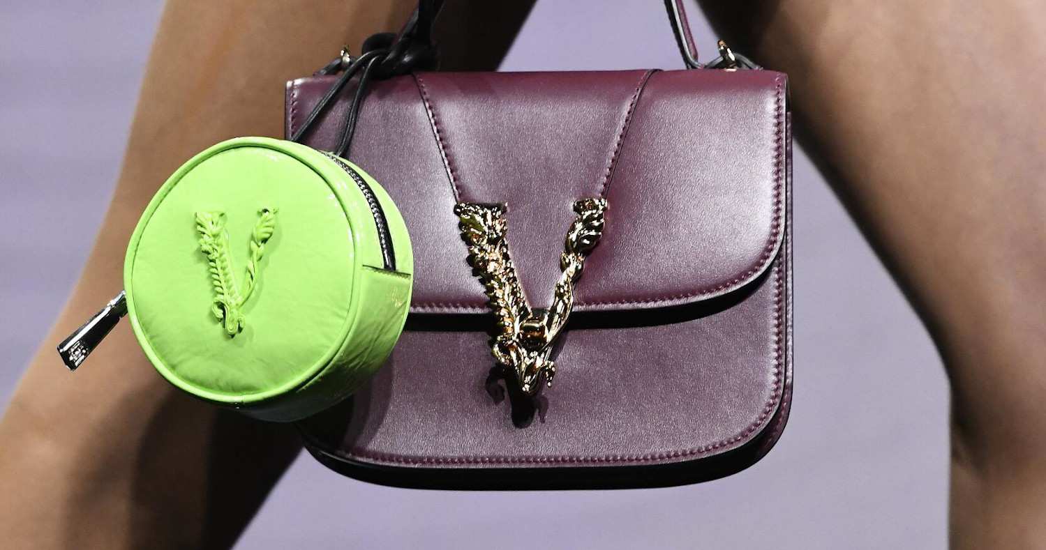Mini bag - Xu hướng túi xách trên sàn diễn Thu-Đông 2020