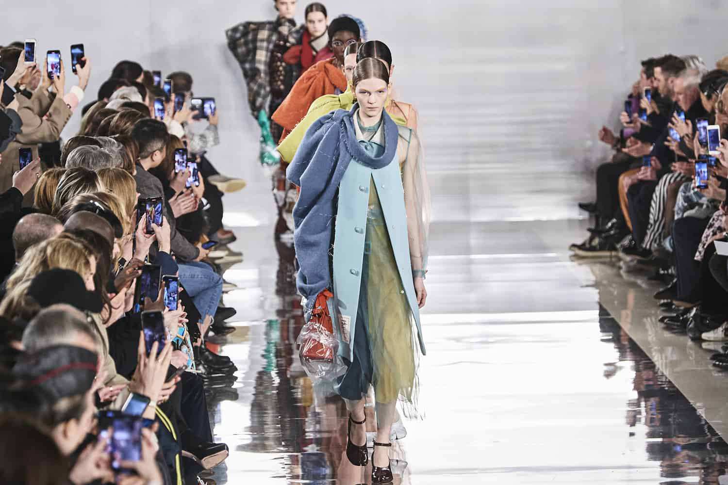 Hậu đại dịch, Paris Fashion Week và các tuần lễ thời trang khác sẽ thay đổi?