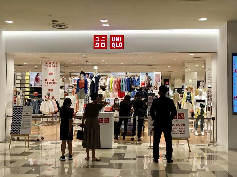 Uniqlo SC VivoCity - Cửa hàng thứ hai của Uniqlo tại TP.HCM chính thức khai trương