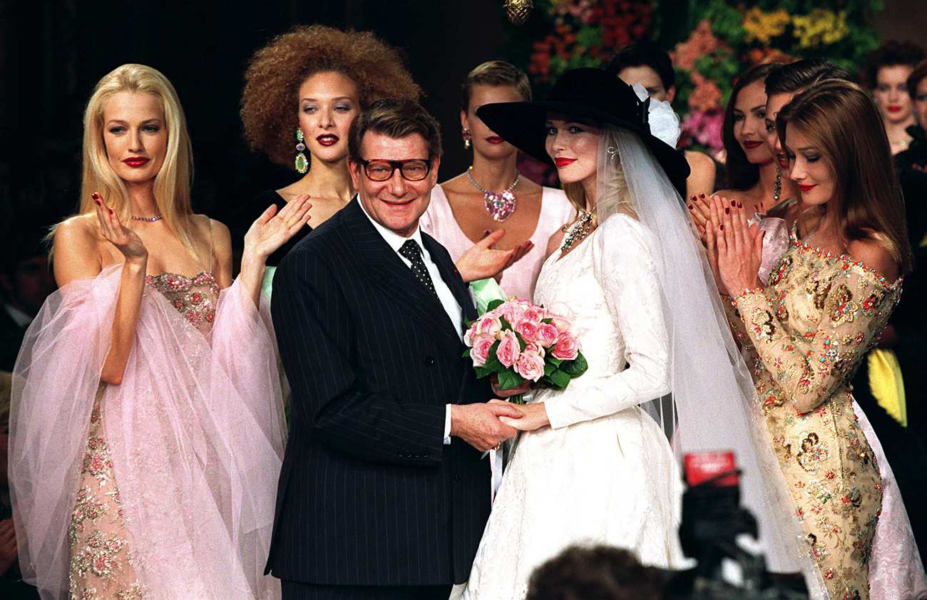 The Impossible Collection: Nhìn lại sự nghiệp lẫy lừng của huyền thoại Yves Saint Laurent