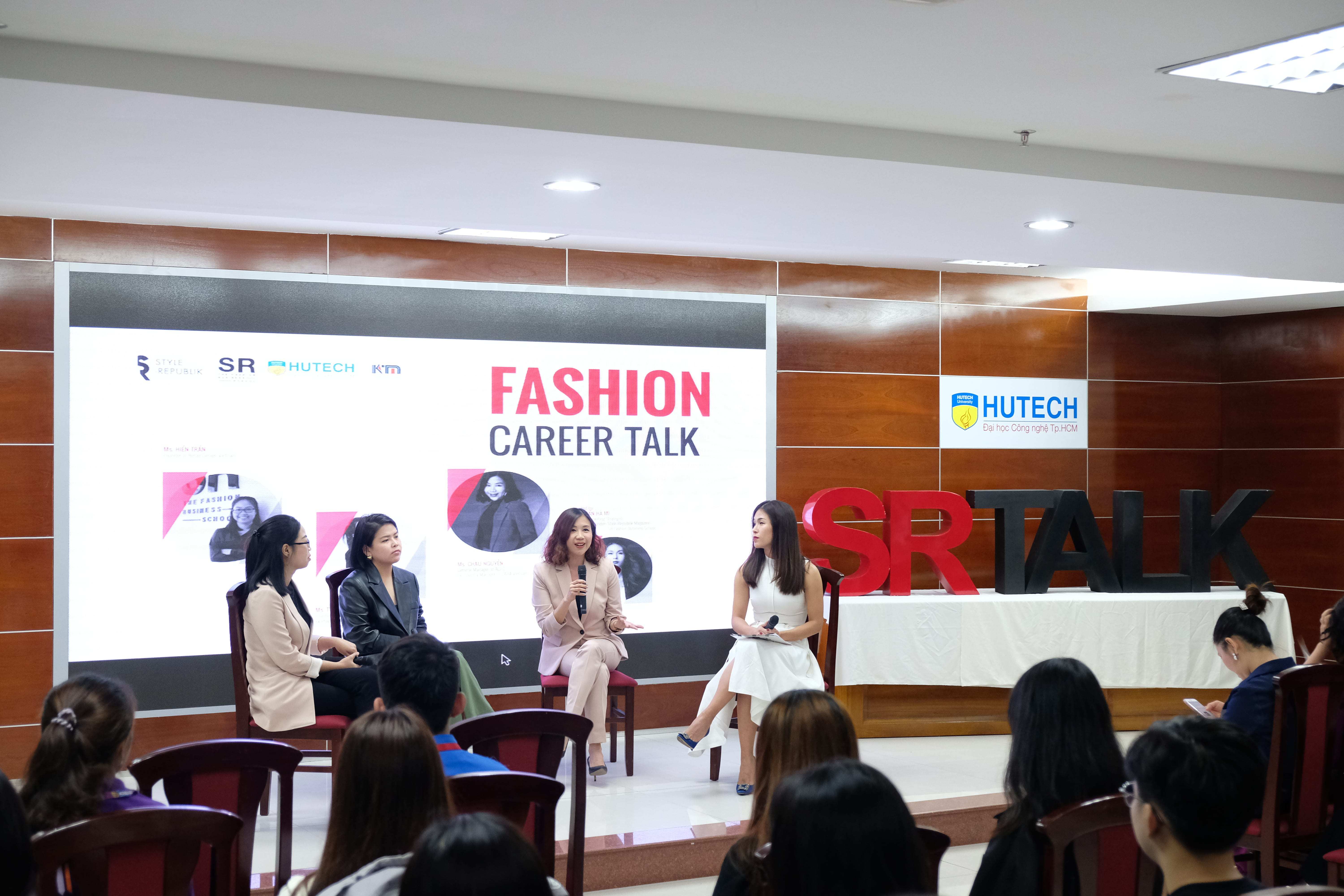 SR Fashion Career Talk – Chuỗi sự kiện University Tour: Đầu tư cho sự nghiệp thời trang diễn ra tại Đại học HUTECH