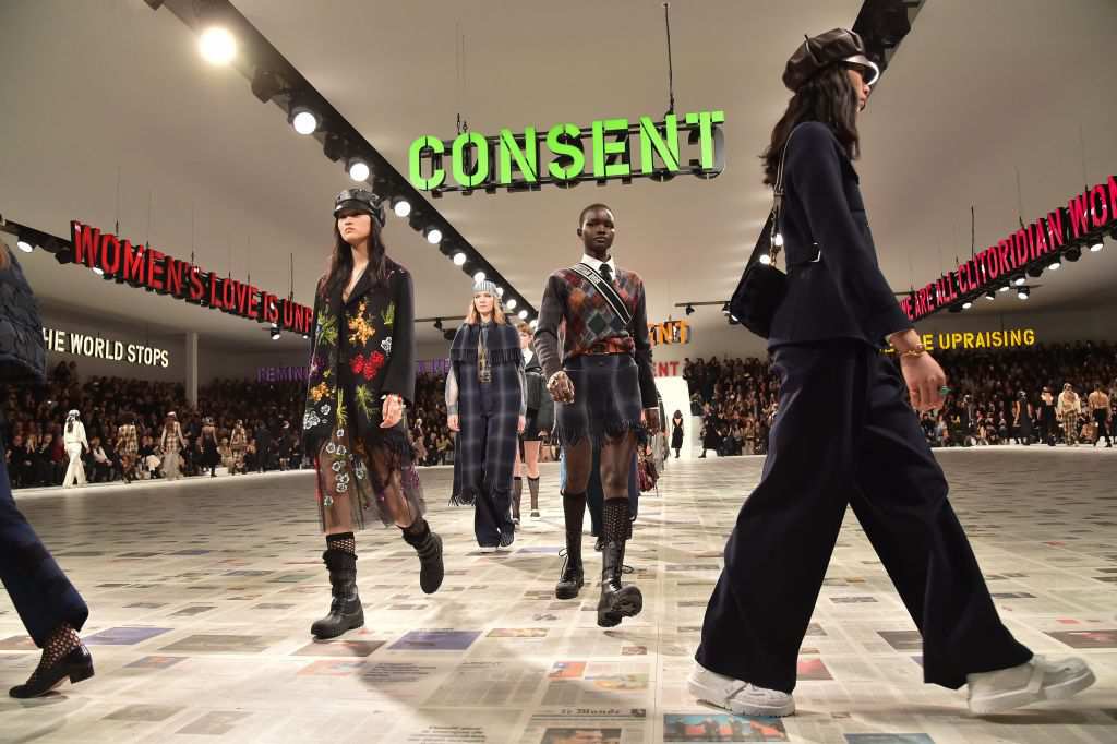 Dior ra mắt show diễn Cruise bằng cách phát sóng trực tiếp