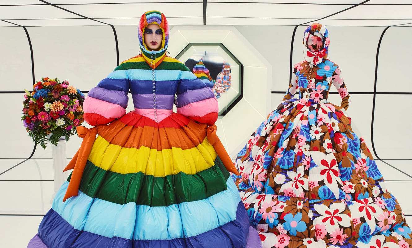 Ngắm nhìn lại những tuyệt tác couture của Richard Quinn dành cho Moncler