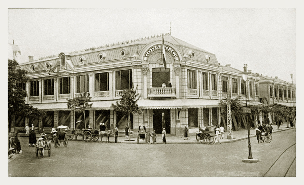 Trung tâm thương mại Maison Godard 1903