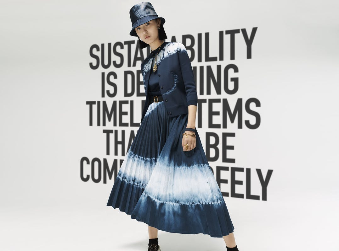 Bộ sưu tập Dior Thu 2020 - Tái định nghĩa sự thanh lịch với kỹ thuật tie-dye của những năm 70