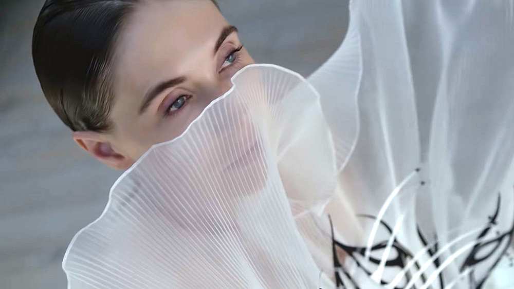 Làm sao để Haute Couture cùng nhau vượt qua đại dịch?