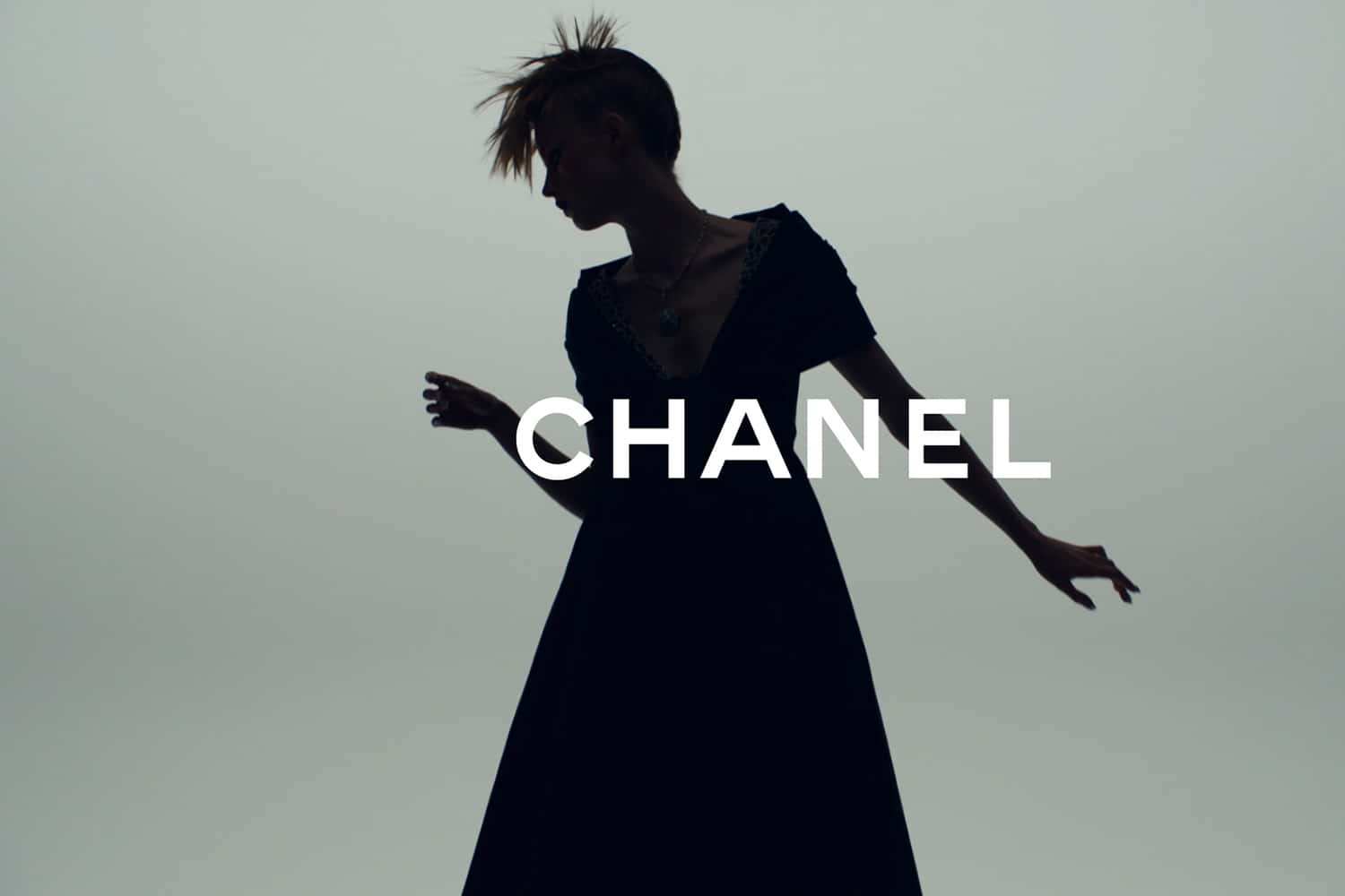 Chanel Haute Couture Thu-Đông 2020: Chất thanh lịch của cô nàng Parisian thập niên 80