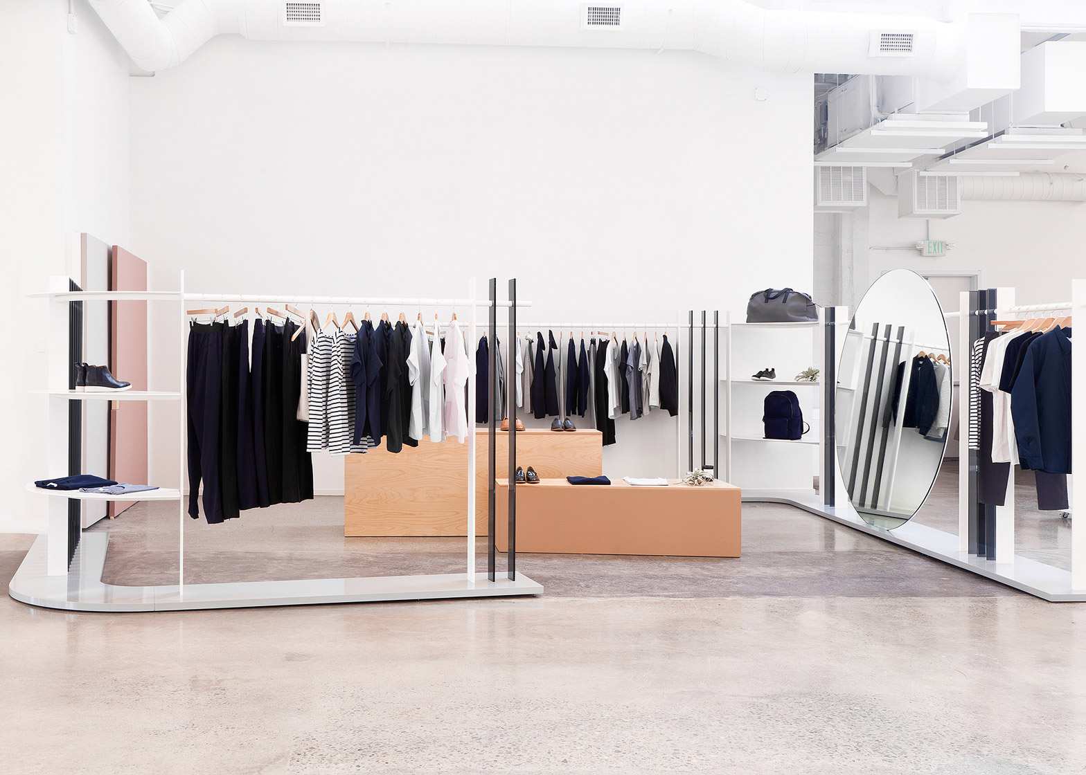 Nhượng quyền kinh doanh thời trang cần lưu ý những gì?