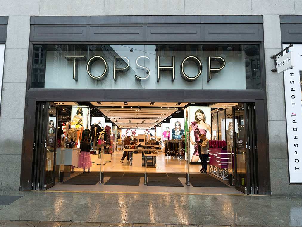 Bài học kinh doanh thời trang: Vì sao Topshop phá sản?